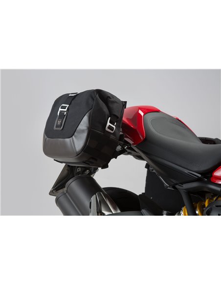 Sistema de Bolsas Laterales Legend Gear LC SW-Motech para Ducati Monster 821 (14-17) / 1200 (14-16).