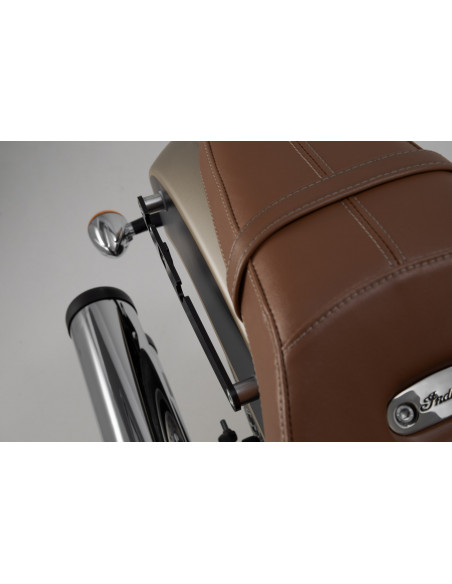 Soporte lateral derecho SLH Indian Scout (16-).